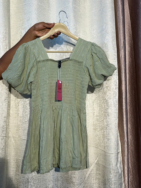 crop-shirt-and t shirt