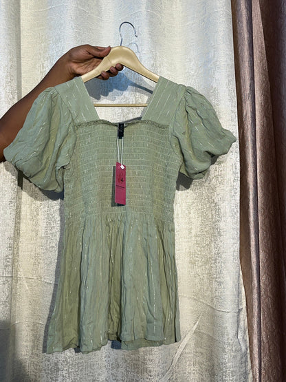 crop-shirt-and t shirt