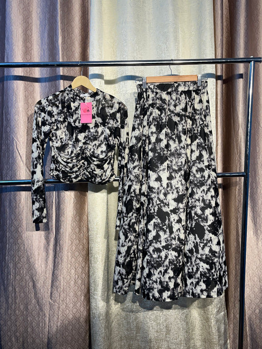 skit-with-skirt