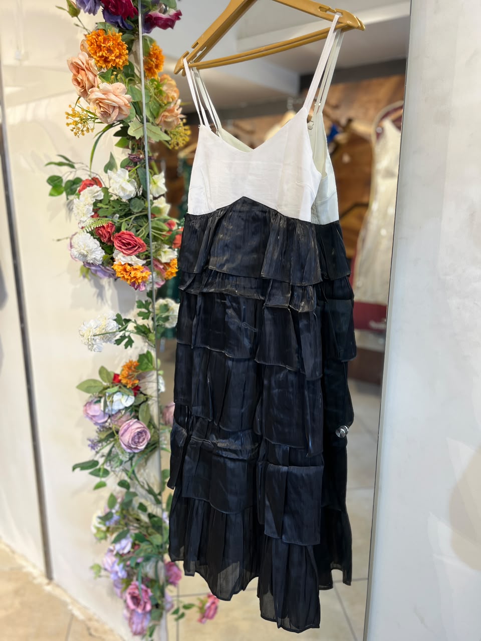SLEEVLESS MAXI