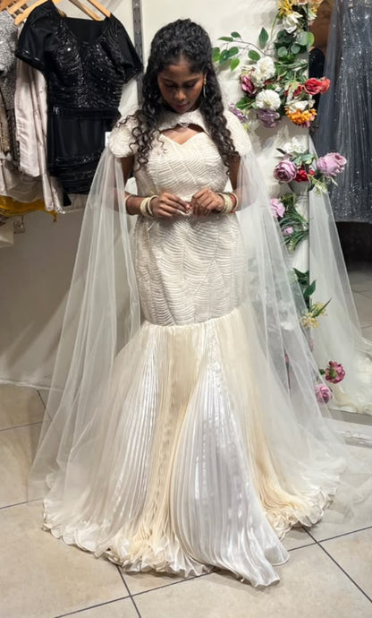 🤍 White Elegance Gown – Rental